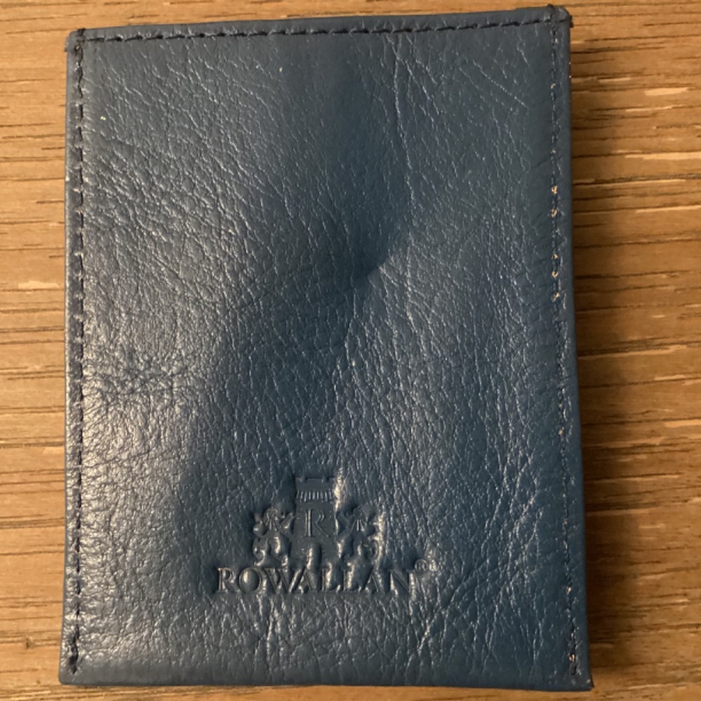 Card holder - Picture 4 of 4